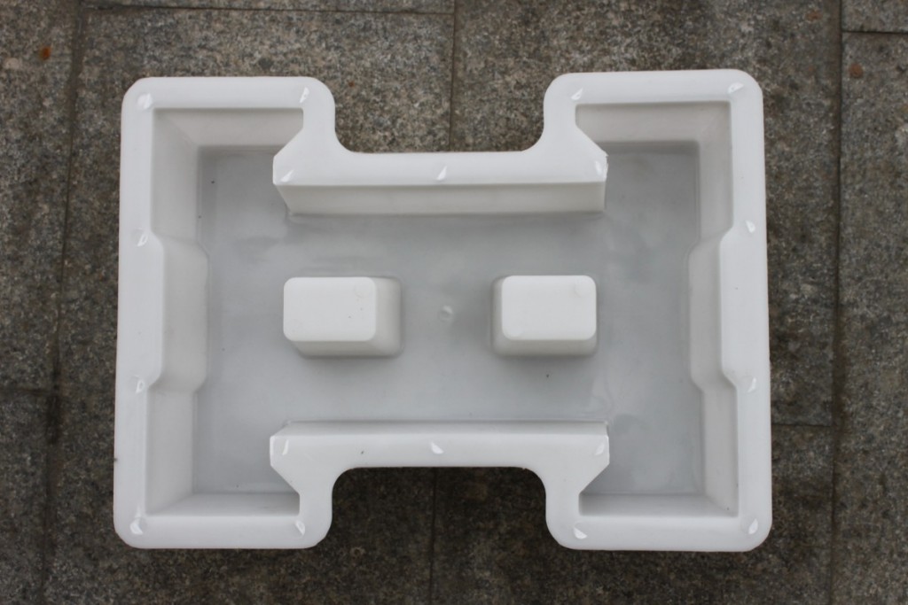 預制護坡模具該怎么養(yǎng)護？