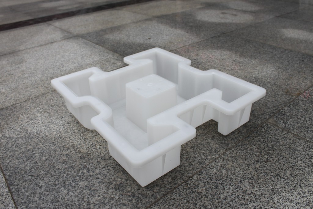 連鎖水泥護坡磚模具哪里的廠家更專業(yè)？